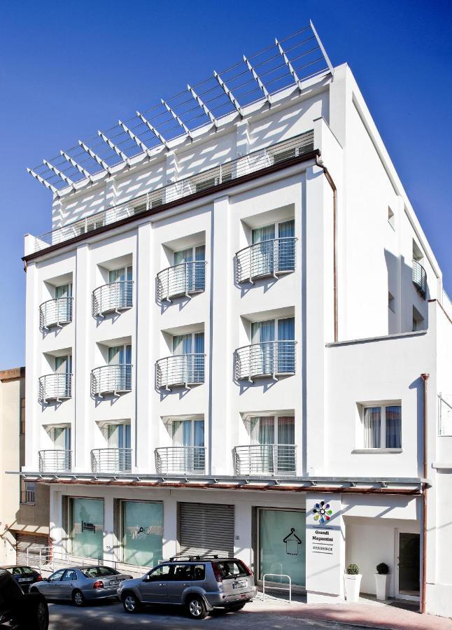 Felix Hotels - Residence Hotel Grandi Magazzini Нуоро Экстерьер фото